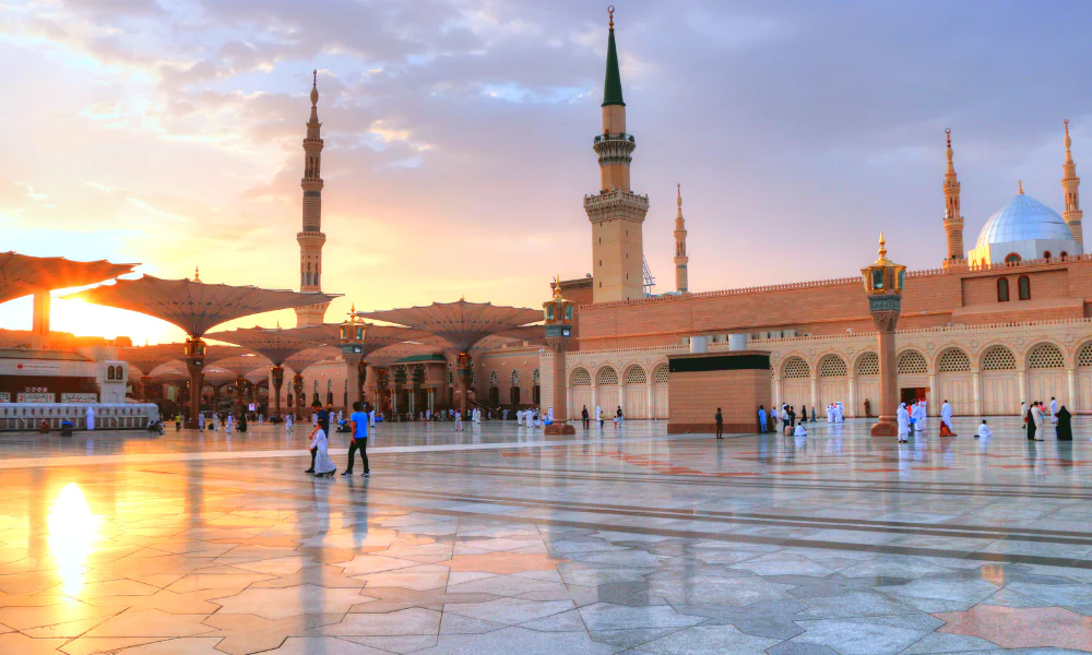 Essential Mobile Apps for Umrah Pilgrims
