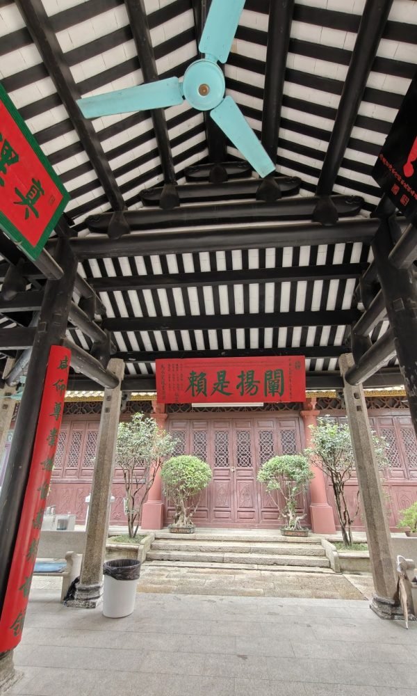 China Just Made Travel Easier for UK Passport Holders 6