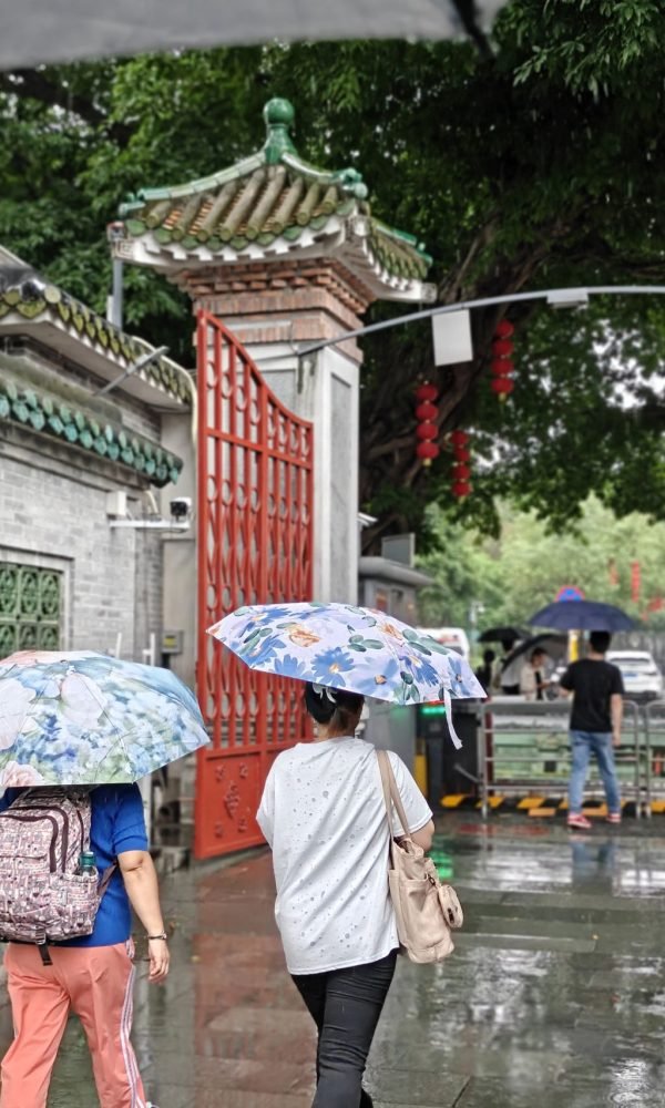 China Just Made Travel Easier for UK Passport Holders