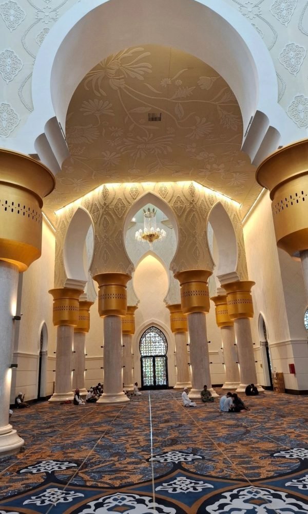 Sheikh Zayed Grand Mosque Solo Indonesia